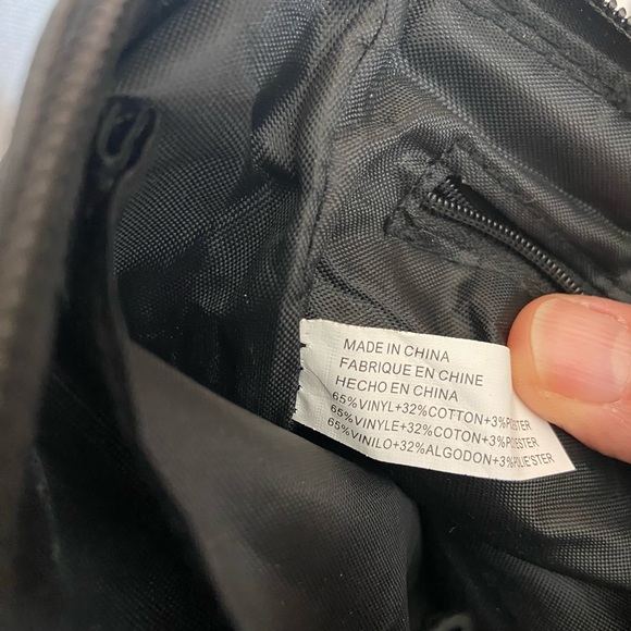 Geometric Crossbody Small Bag - Picture 6 of 7